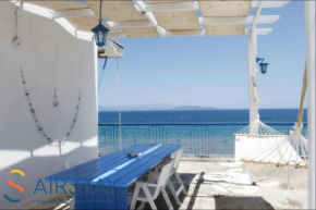 Penthouse & apartments by the Sea airport Airstay